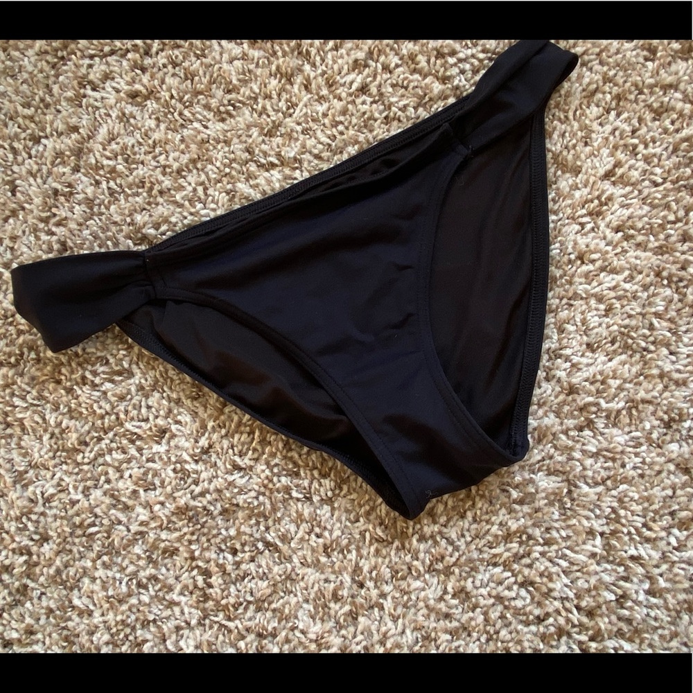 SALE! Aerie black bikini bottoms